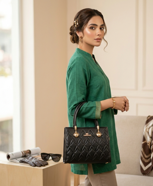 Luxury Quilted Top Handle Handbag – Elegant Structured Purse with Gold Hardware